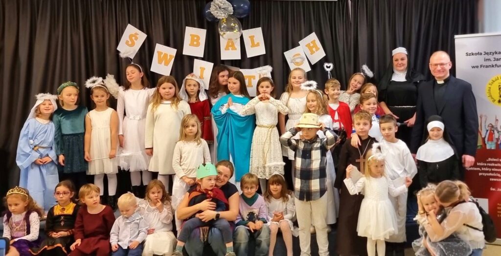 bal wszystkich świętych 2024
