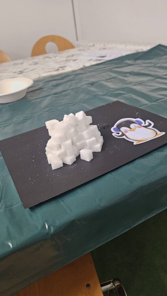 krasnale w zimowym nastroju